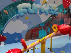 -蓝精灵乐园·世茂精灵之城主题乐园