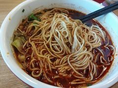 -碗里捞川渝特色面(沙河玖耀里店)