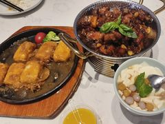 -峨嵋小镇·川菜(勒泰中心店)
