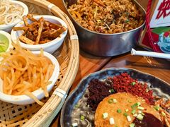 -包整·丝娃娃(甲秀楼景观店)