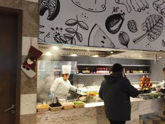 -筠咖啡西餐厅(上海国展宝龙丽筠酒店)