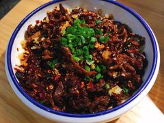 茶籽油蒸腊肠-坛宗剁椒鱼头(河西王府井店)