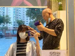 -卡尔诗·科技美肤连锁