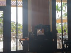 -亚龙湾希尔顿自助餐厅·海鲜·烧烤·沙滩BBQ·现场乐队