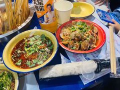 -马路边边串串香(苗栗路店)