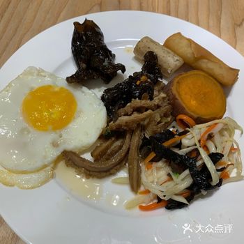 配上爽口的小咸菜，那真的是非常棒的享受