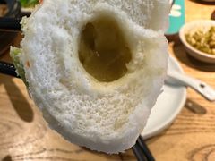 萌兔蛋黄莲蓉包-潮粥荟·潮汕砂锅粥(朝阳大悦城店)