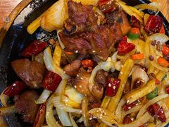 韩式瓦香鸡-鑫日千里马朝鲜族小馆(总店)