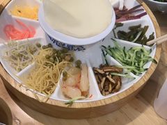 -怪噜范·老贵阳街头名小吃(汇金星力城店)