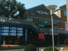 -大宁国际商业广场-地下停车库