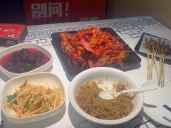 -靓虾二哥长沙地标小龙虾(五一广场店)