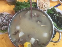-威邵鸡煲(西华路总店)