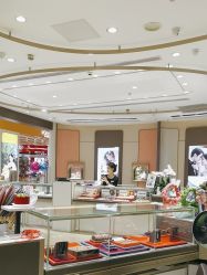 -周生生Chow Sang Sang(新世界店)