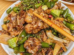 -鸿顺老铁锅美蛙鱼府(解放碑店)