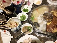 -佬土鹅肠火锅(解放路店)