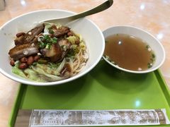 -卓雅桂林米粉