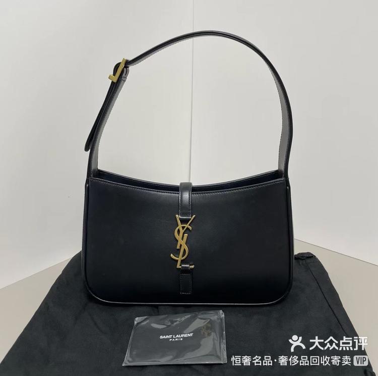 11 32 关注 圣罗兰金标logo腋下包流浪包 saint laurent圣罗兰 yslle5