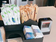 -瑞幸咖啡(武汉工商学院中商超市店)
