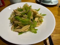 西芹拌双竹-伊喜饺子·烤鸭(五道口学院路店)