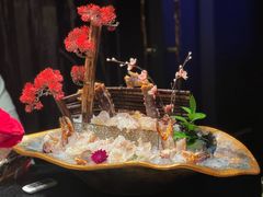 -蟹犇前•帝王蟹雪蟹(陆家嘴店)