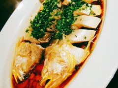 葱油蒸黄鱼-名佳荟