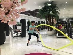 西班牙女子仿生学设计器材-葆姿普拉提·瑜伽