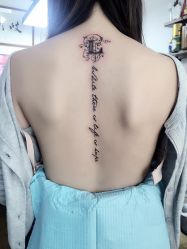 -Black Tattoo Studio