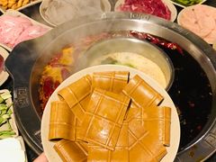 -洞亭火锅(防空洞总店)