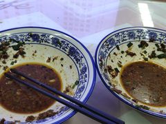 -渝之汇牛肉豌杂面