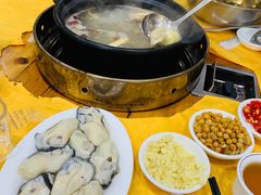 -濠轩阁特色生蚝火锅(水湾路店)