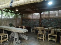 露天位-猪圈咖啡