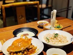 梭子蟹炒年糕-大牌大·传统杭帮菜(湖滨店)