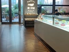 -潮一不贰·法式甜品·生日蛋糕·西式简餐(外滩店)