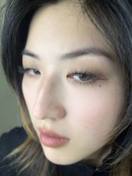 -花岐款式专研健康美甲沙龙