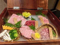 -山川小町·极番烧肉(新地假日广场店)