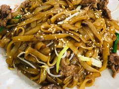 干炒牛河-南记食粥坊·宵夜大排档(岭南分店)