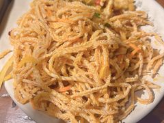 -老牌坊云南鱼豆花火锅(嵩山店)