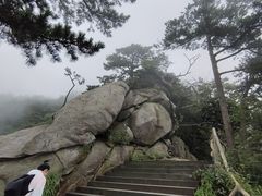 -罗田薄刀峰风景区