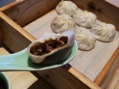 鲜牛展小笼包-锦粤宫·融合粤菜(上海金沙江店)