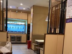 -七欣天香辣蟹火锅(闵行浦江欢乐颂店)