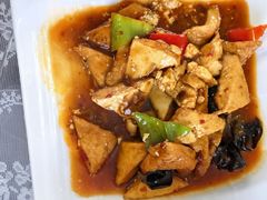 -天天向上素食餐厅(五台山店)