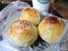蛋黄酥-3.00-闻酥园(青羊区人民中路店)