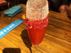 烈焰红唇-胡桃里音乐酒馆(石家庄店)