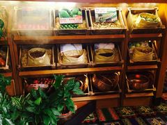 -云海肴·汽锅鸡·云南菜(天山百盛优客店)