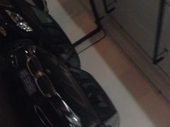 -新世界新丸中心-地下停车场