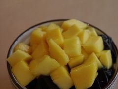 芒果黑糯米凉粉-小团圆糖水铺(襄阳南路店)