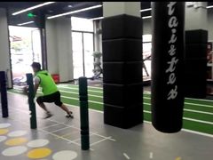 -Freedom Fitness私教健身俱乐部(徐虹北路店)