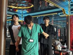 -屋有岛沉浸游戏旗舰店(中山公园店)