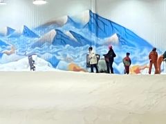 -乔波室内滑雪场