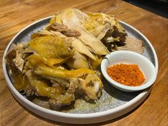 头上红煨盐鸡-头上红煨盐鸡·非遗院子餐厅